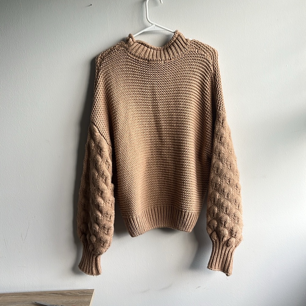Bubble sleeve sweater